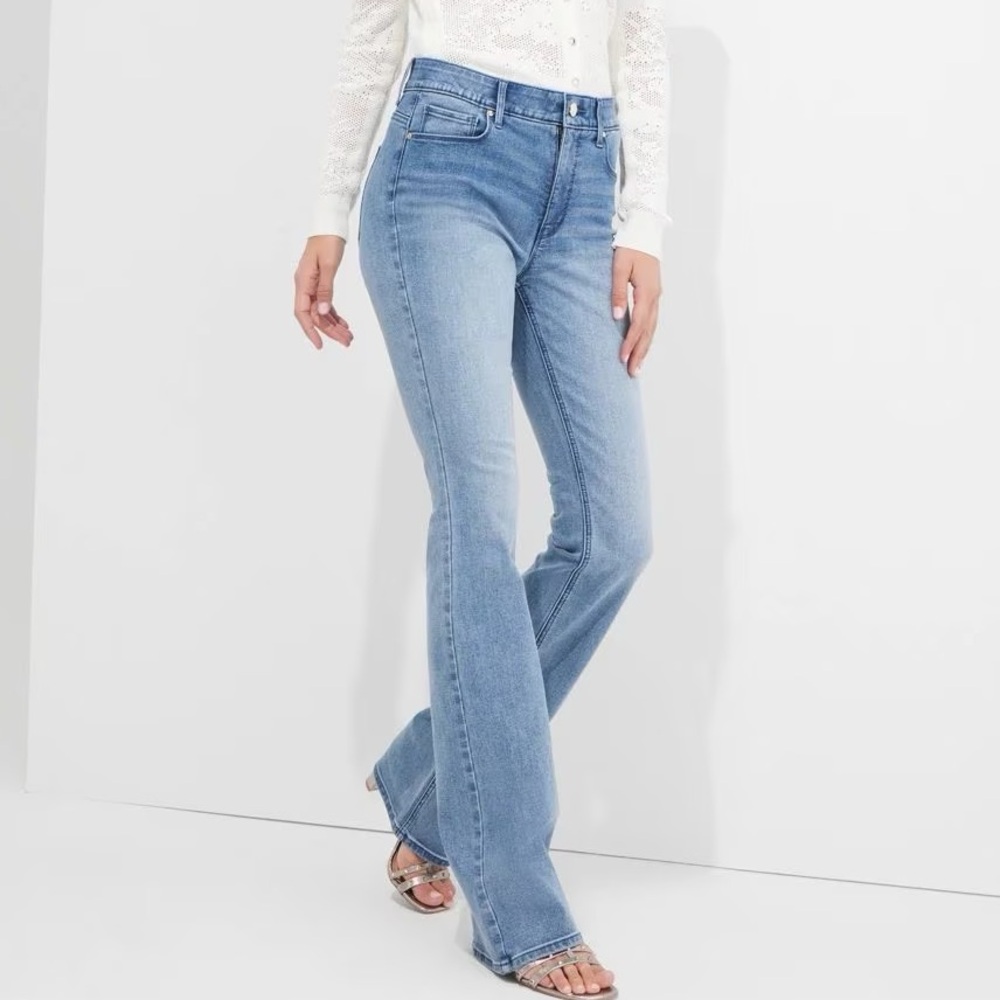 WHBM Saint Honoré Jean Collection Skinny Flare Jean